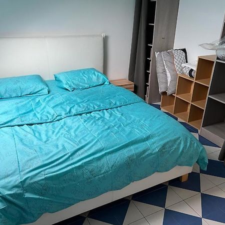 Suits & Luxury Appart Paris Montreuil มงเทรย ภายนอก รูปภาพ