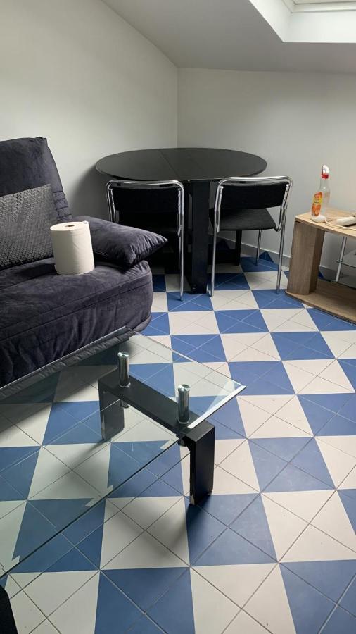 Suits & Luxury Appart Paris Montreuil มงเทรย ภายนอก รูปภาพ