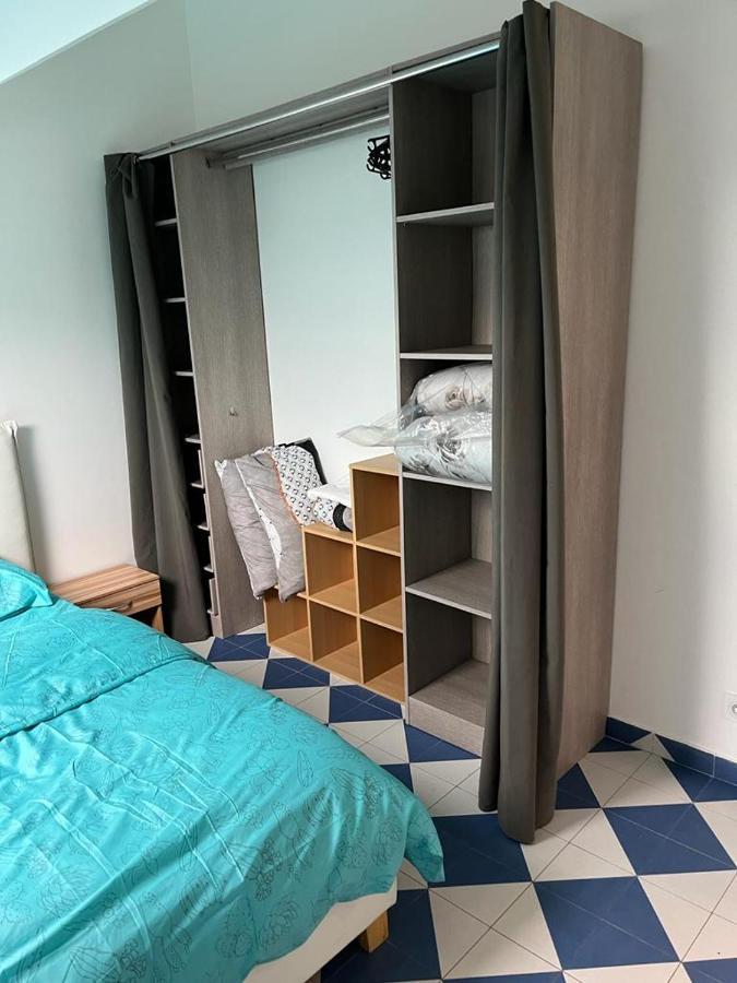 Suits & Luxury Appart Paris Montreuil มงเทรย ภายนอก รูปภาพ